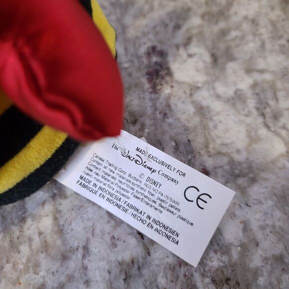 Winnie the Pooh Heart BumbleBee Disney Store Bean Bag Stuffed Plush Animal Bear - Picture 6 of 7